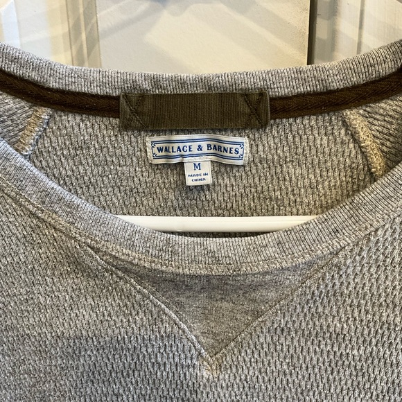 Men's Gray Sweater - Picture 2 of 5